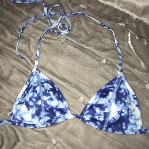 VICTORIA’s SECREt BLUE TIE DYE HALTER BIKINI TOP